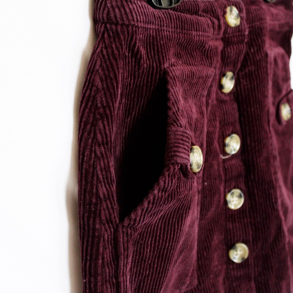 CORDUROY BUTTON DOWN SKIRT WITH POCKETS SIZE SMALL - Picture 3 of 8